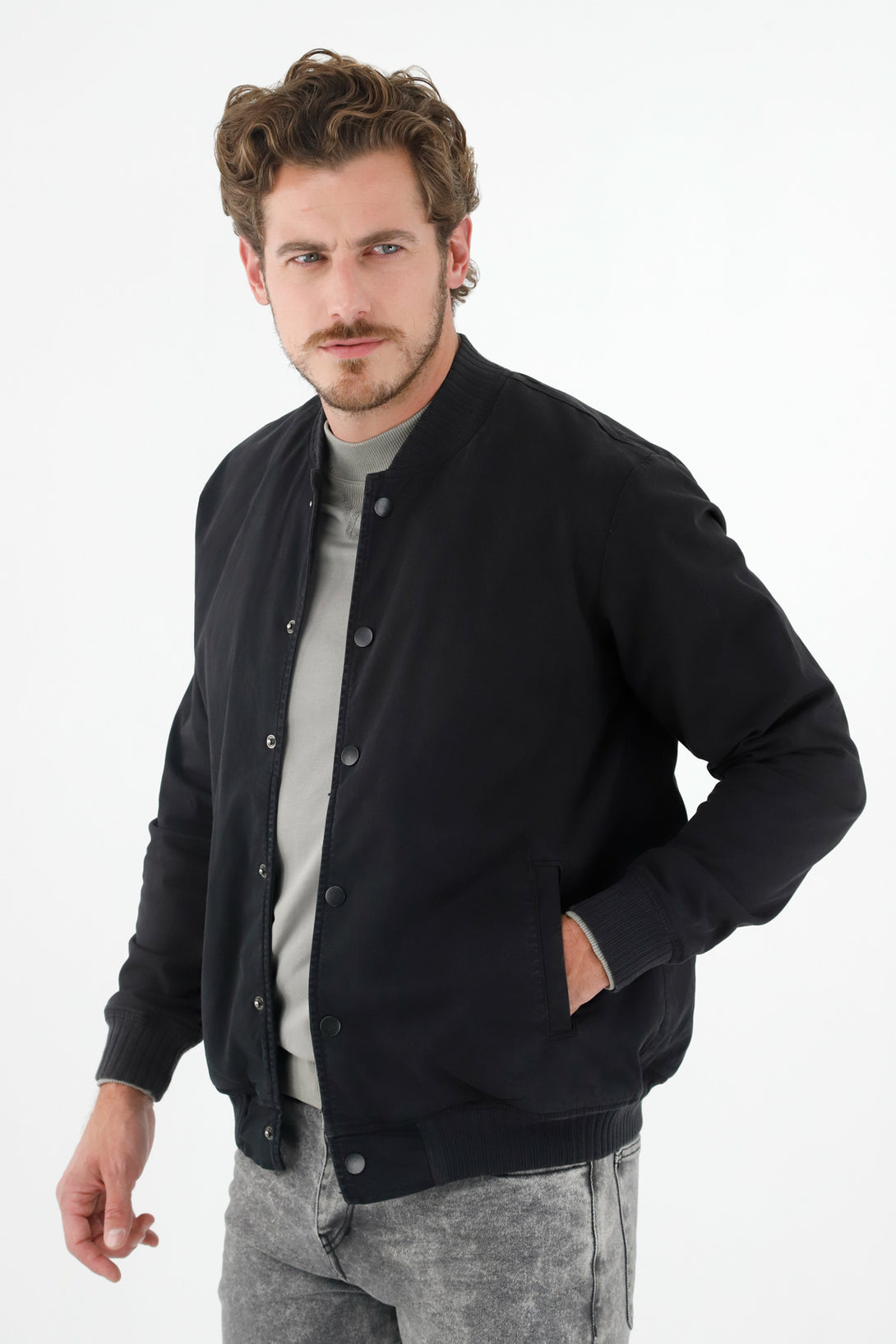 Chaqueta tipo bomber para hombre