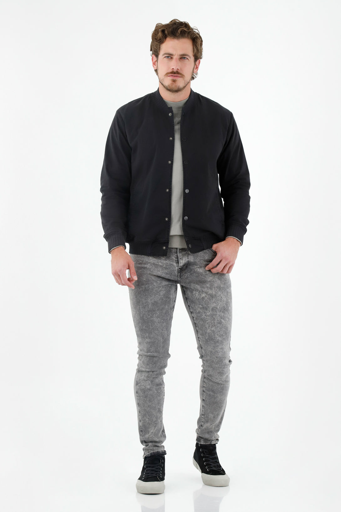 Chaqueta tipo bomber para hombre