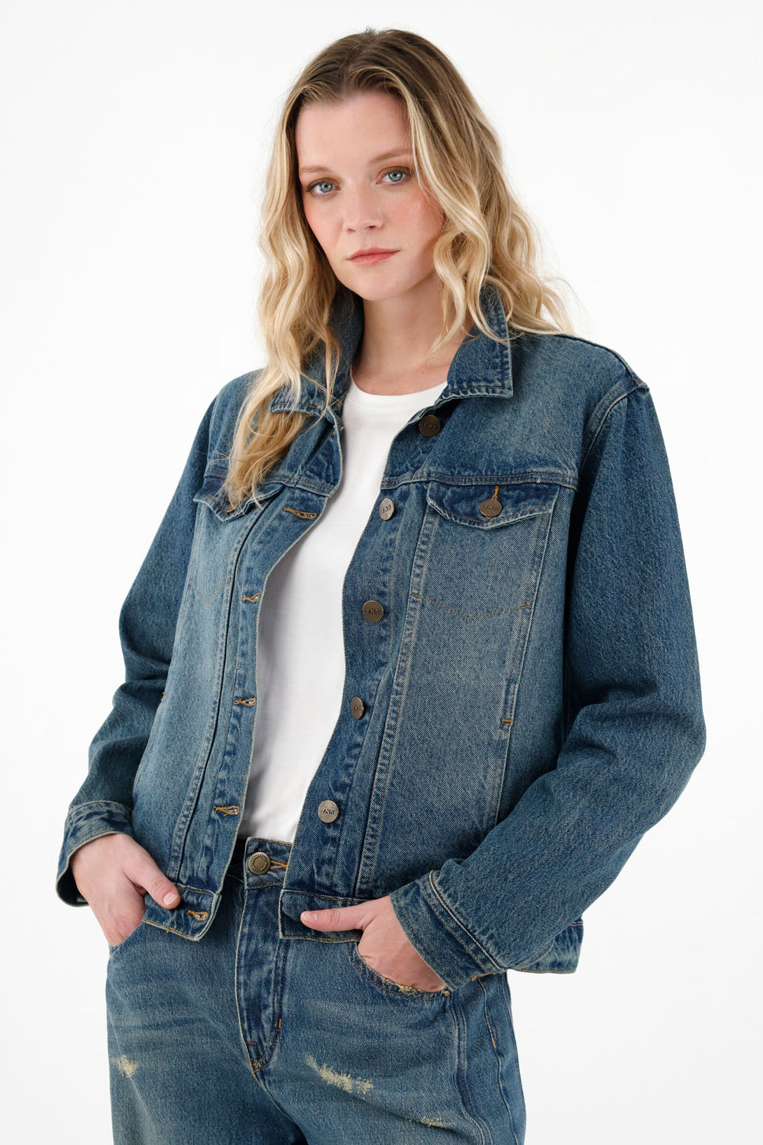 Chaqueta lavado azul medio en denim para mujer