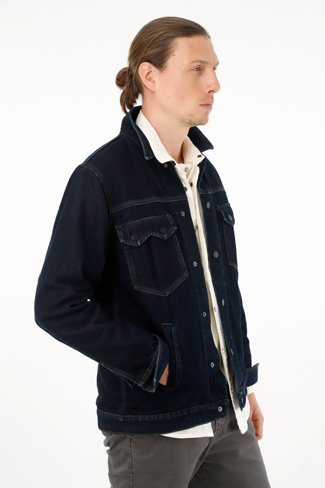 Men's Trucker Jacket with Flap Pockets