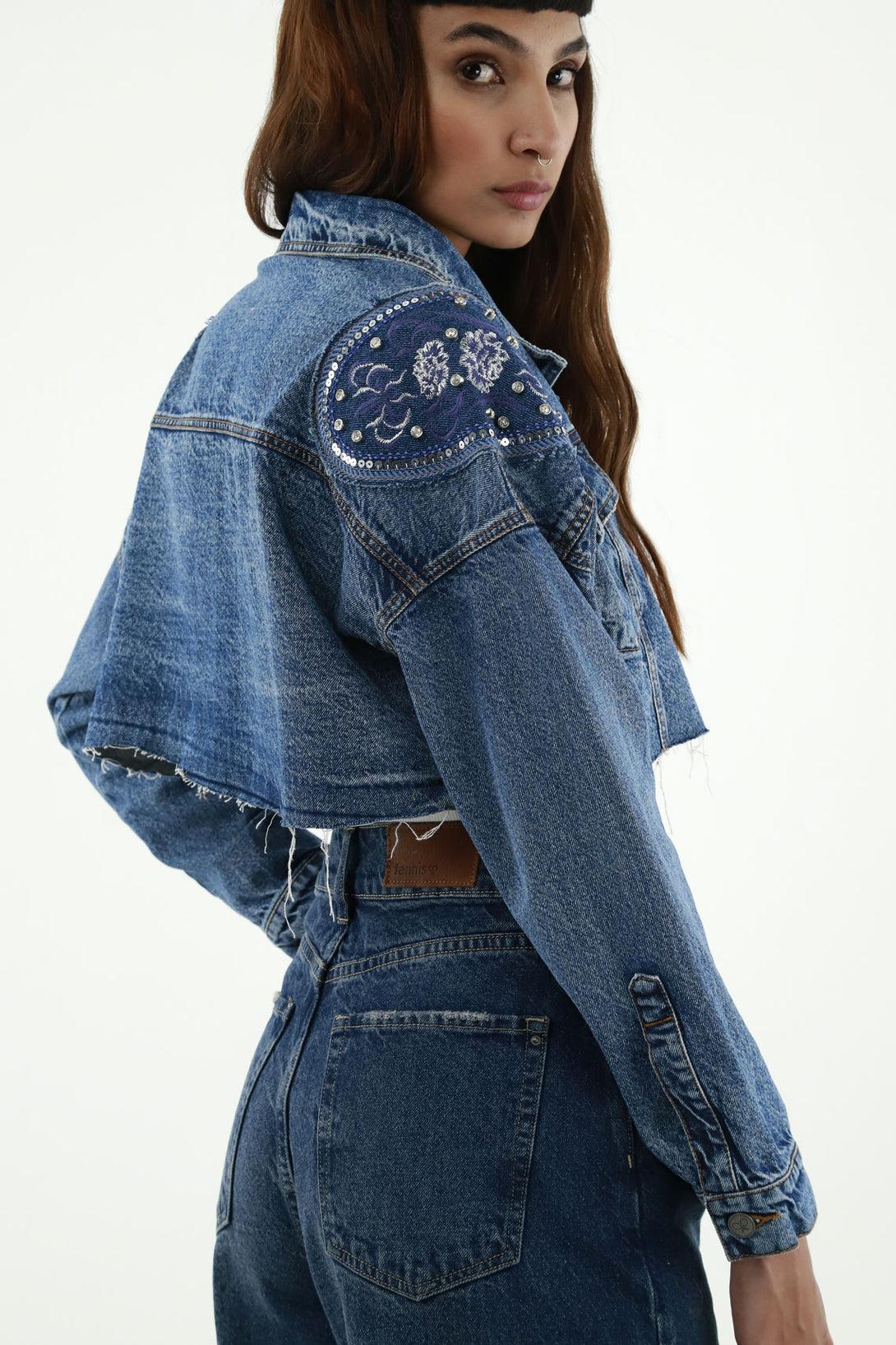 Chaqueta azul con apliques para mujer