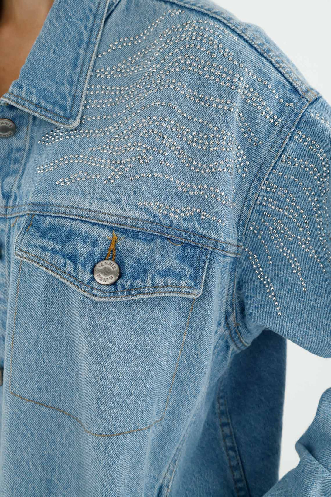 Chaqueta azul con apliques para mujer