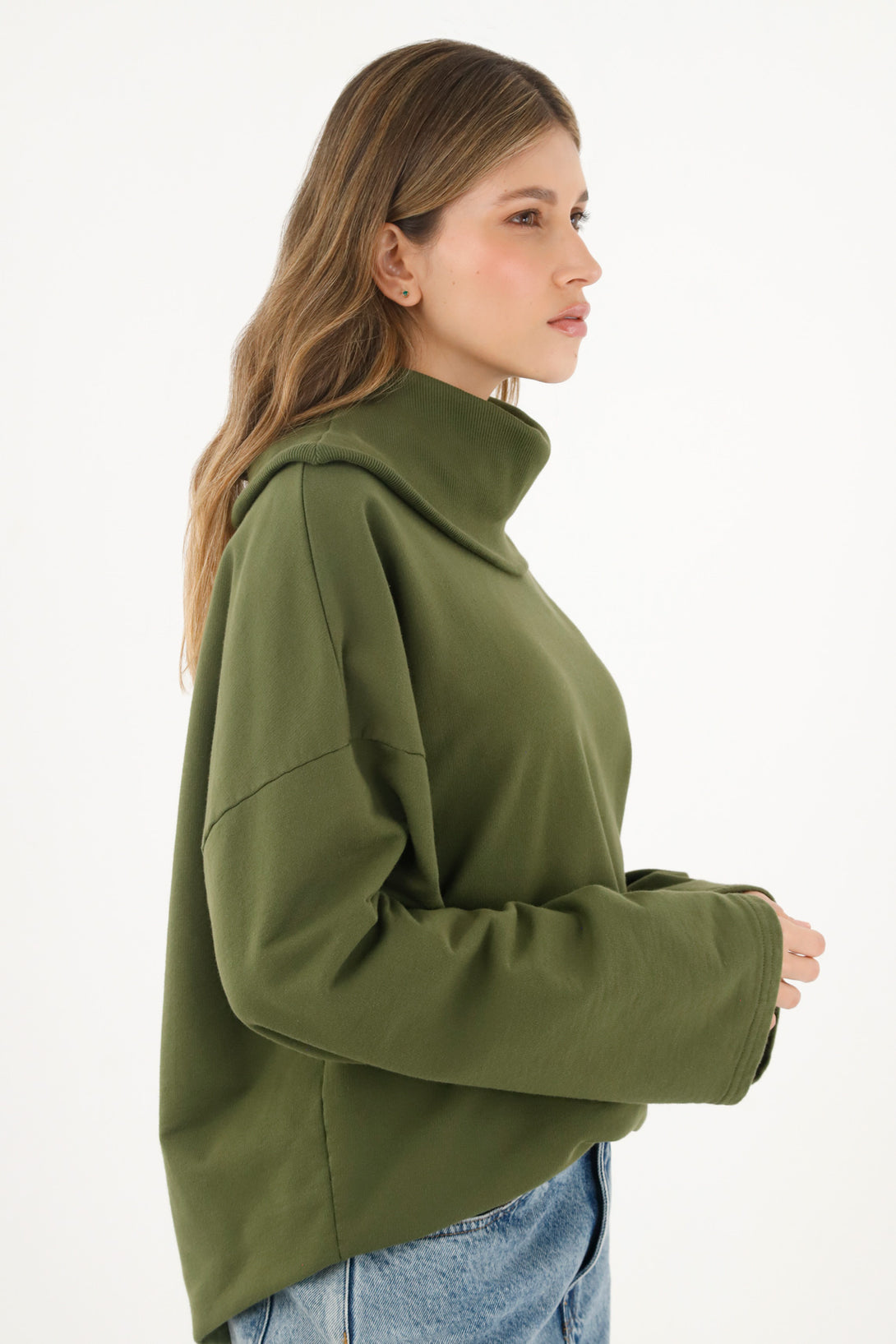 Buzo de cuello alto drapeado verde para mujer