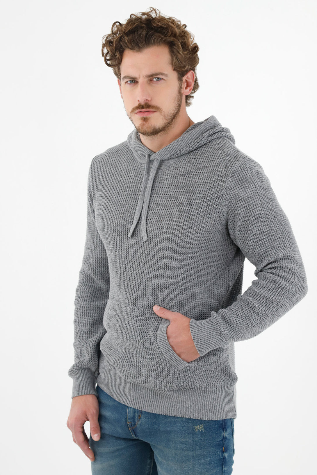 Buzo gris tejido para hombre