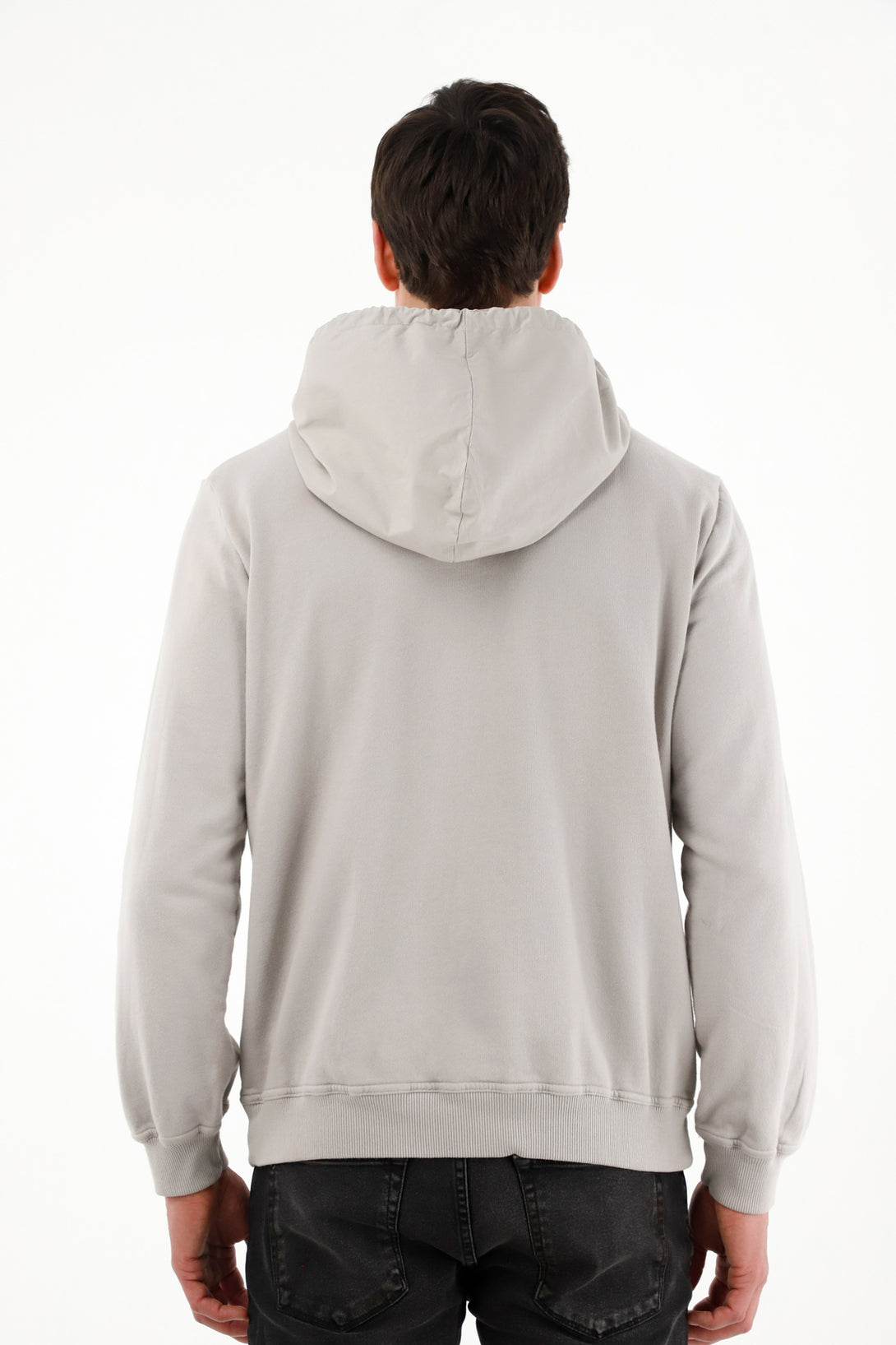 Buzo tipo hoodie con capucha gris para hombre