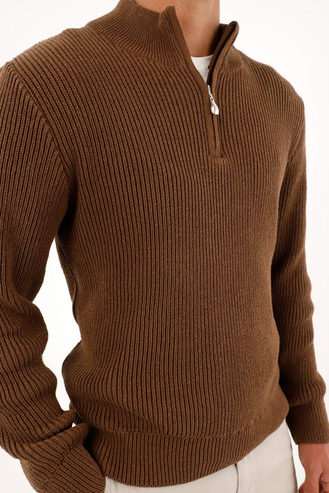 Men's brown high-neck zip-up sweatshirt