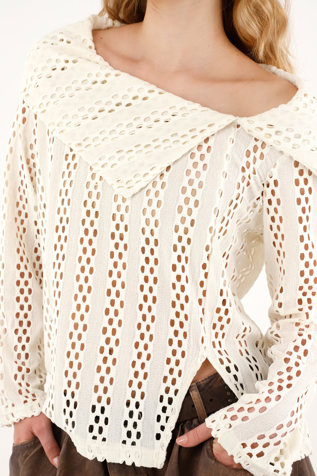 Women's raw mesh sweater with lapel collar