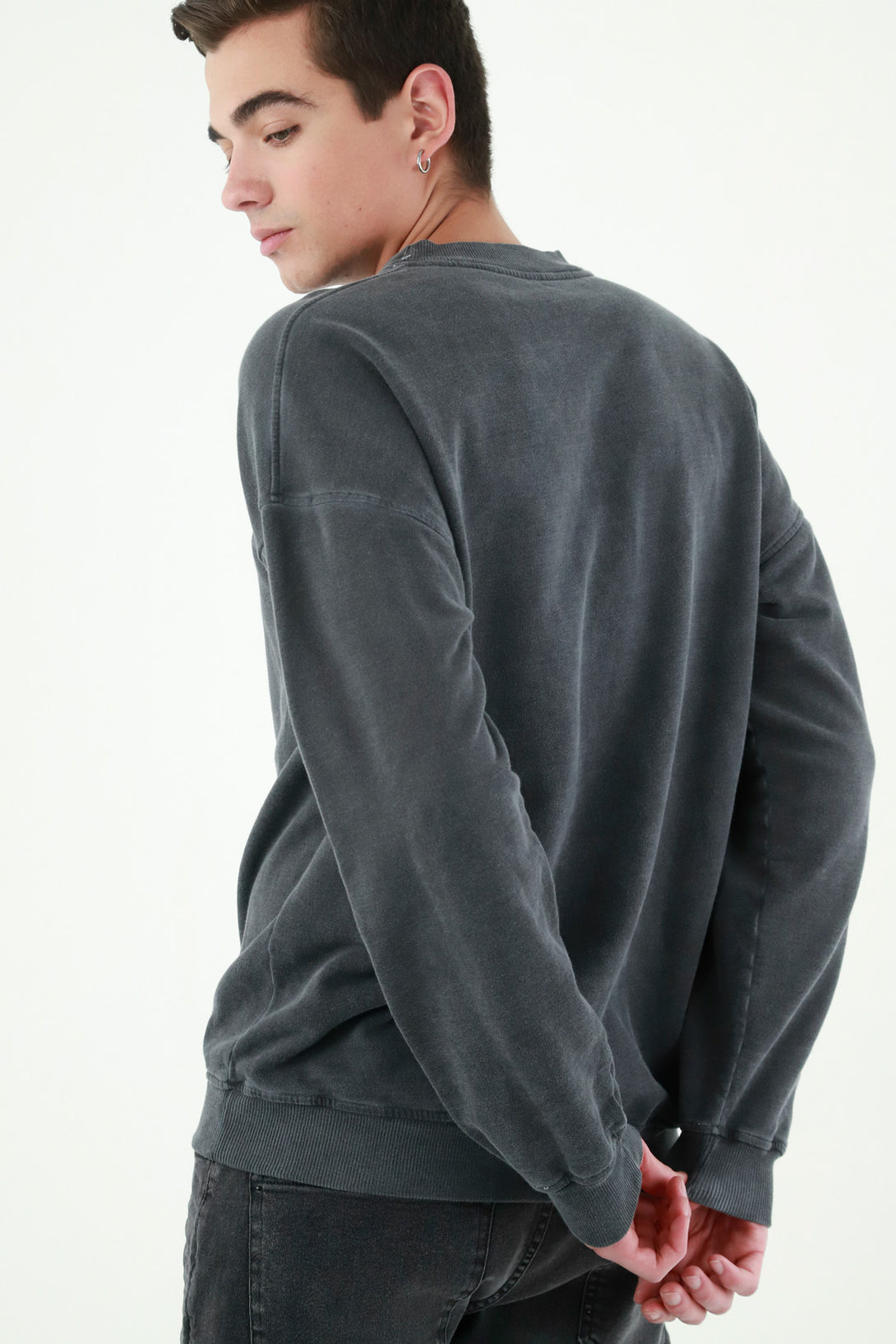 Men's Gray Crew Neck Sweater