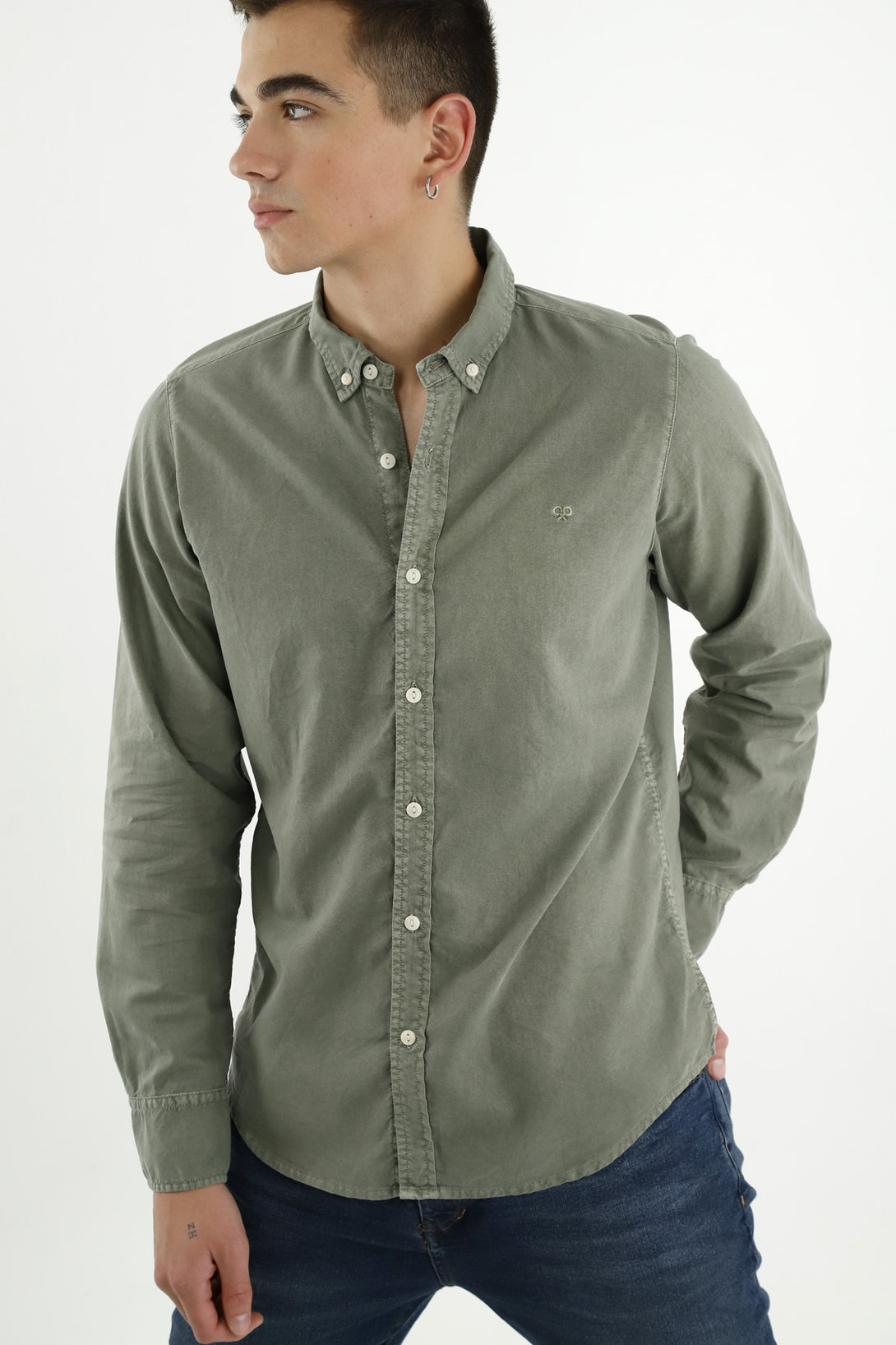 Camisa de botones verde para hombre