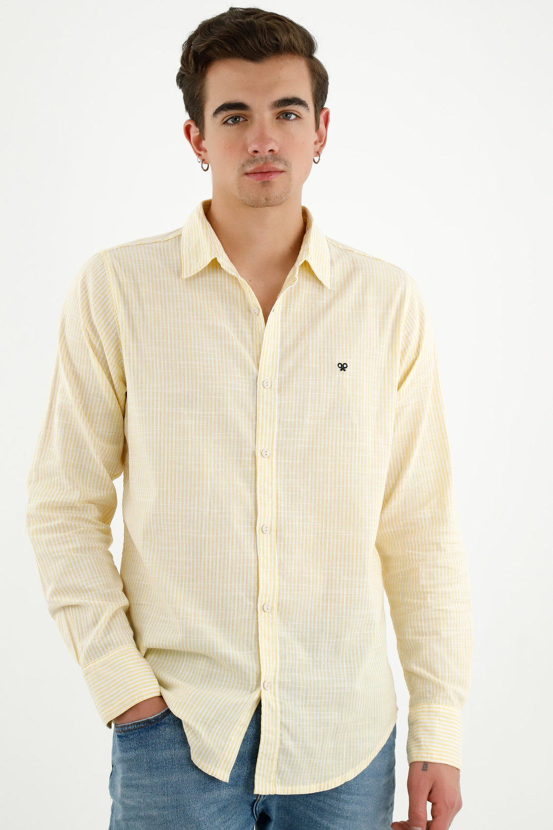 Camisa cuello clásico amarilla para hombre