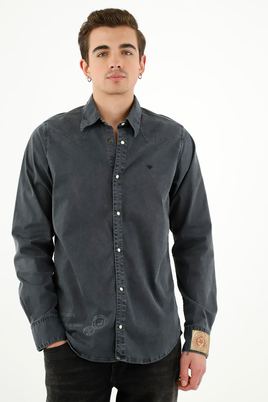 Camisa overdye gris para hombre