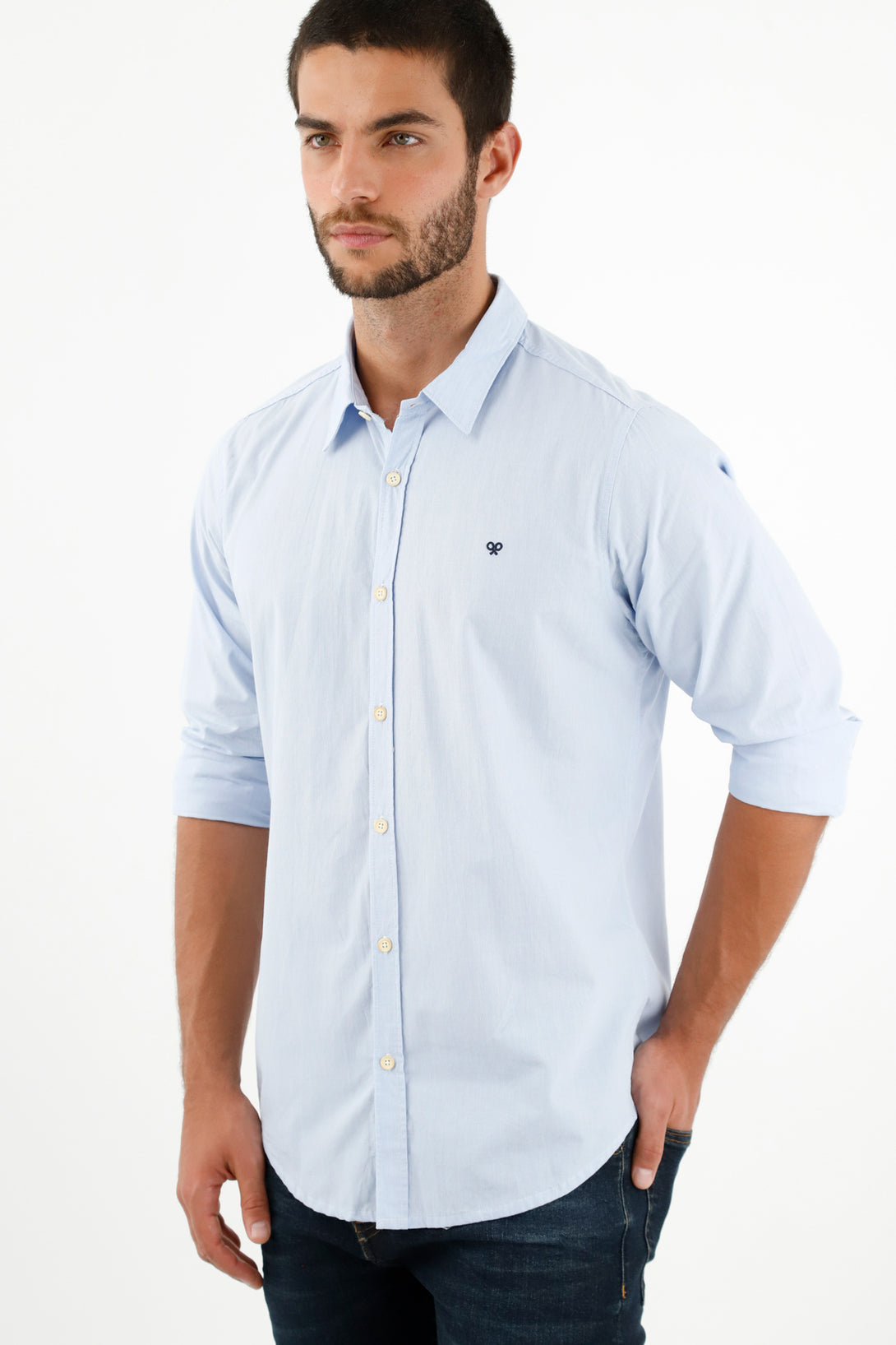 Camisa azul clásica para hombre