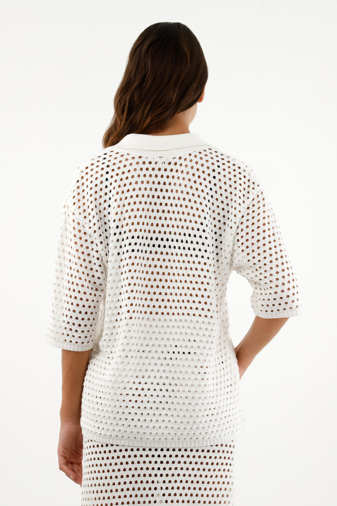 Camisa con detalles desagujados crudo para mujer