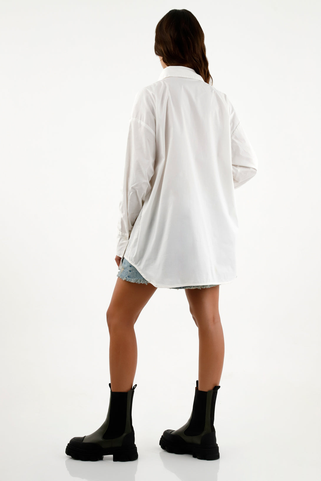 Camisa blanca oversize para mujer