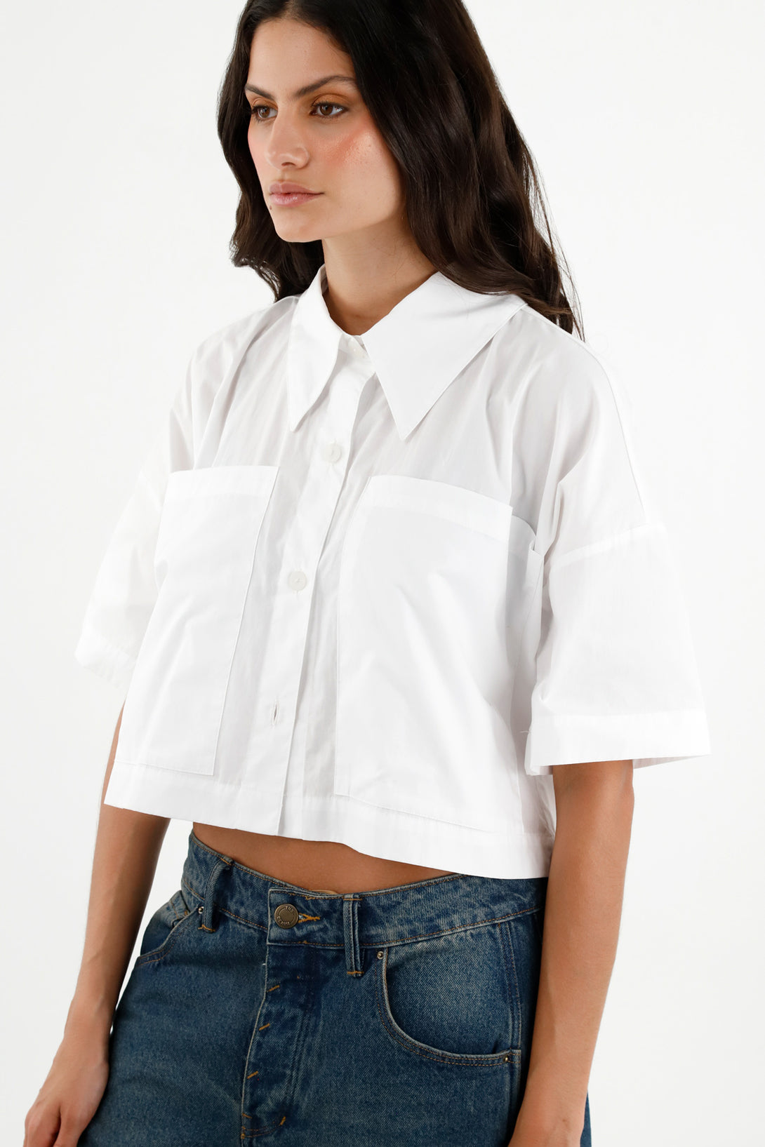 Camisa blanca manga corta para mujer