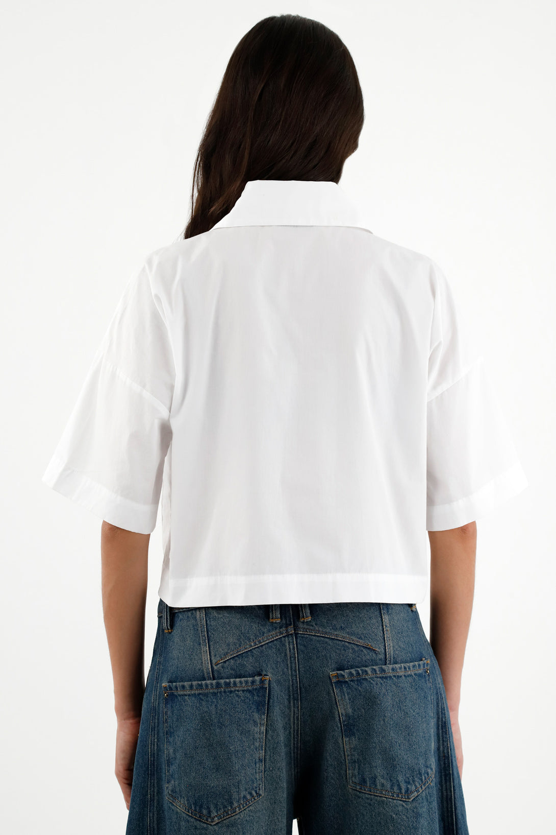 Camisa blanca manga corta para mujer