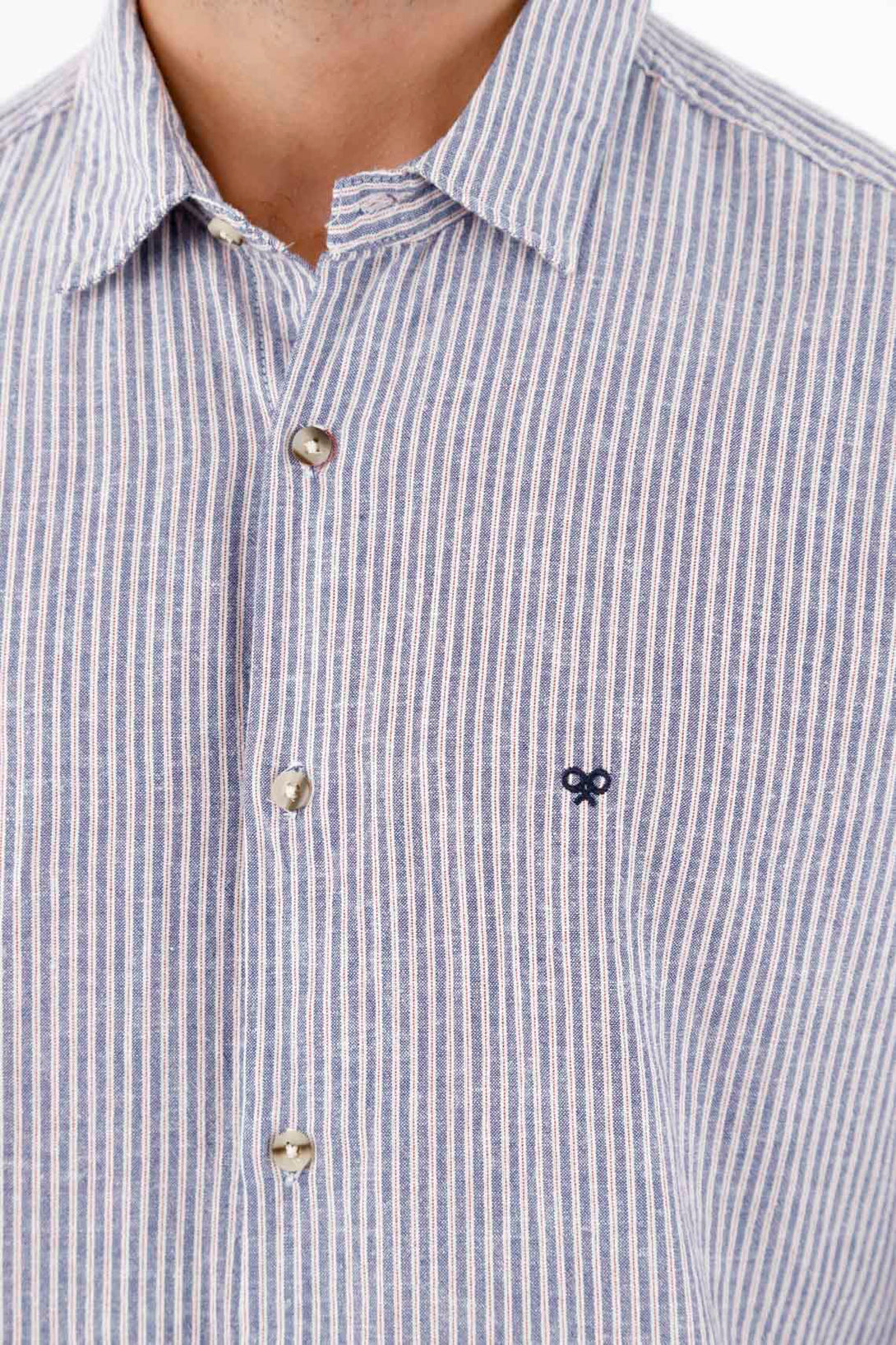 Camisa preteñida azul para hombre