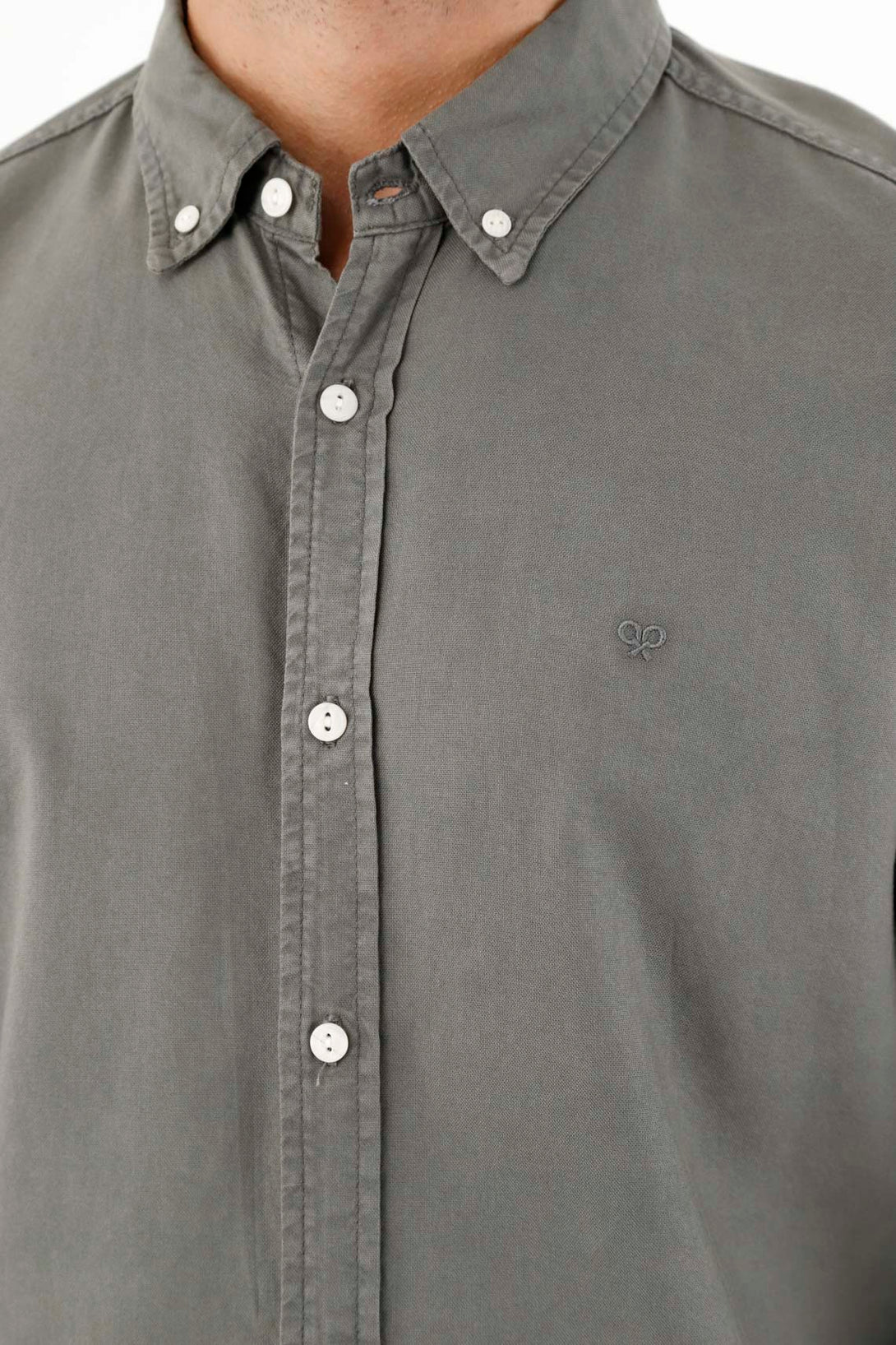 Camisa manga larga gris para hombre