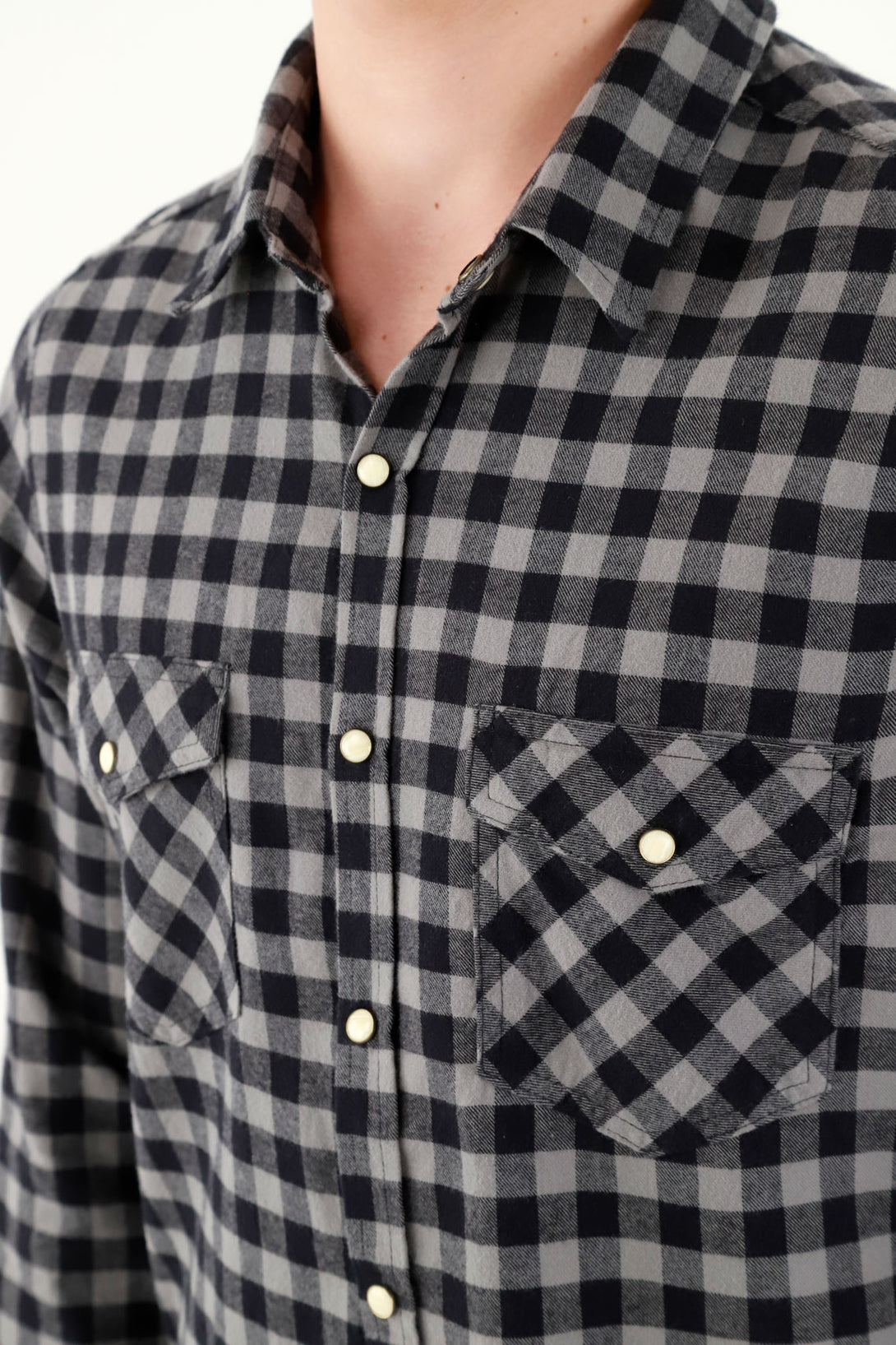 Men's Black Pre-dyed Plaid Shirt