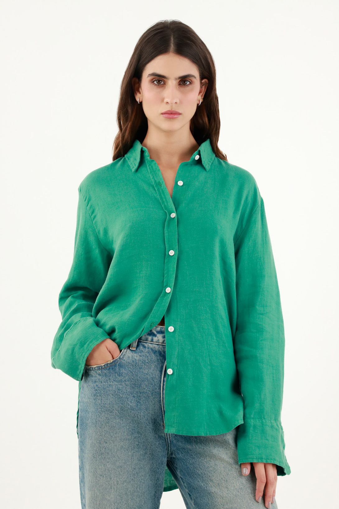 Camisa en lino verde para mujer