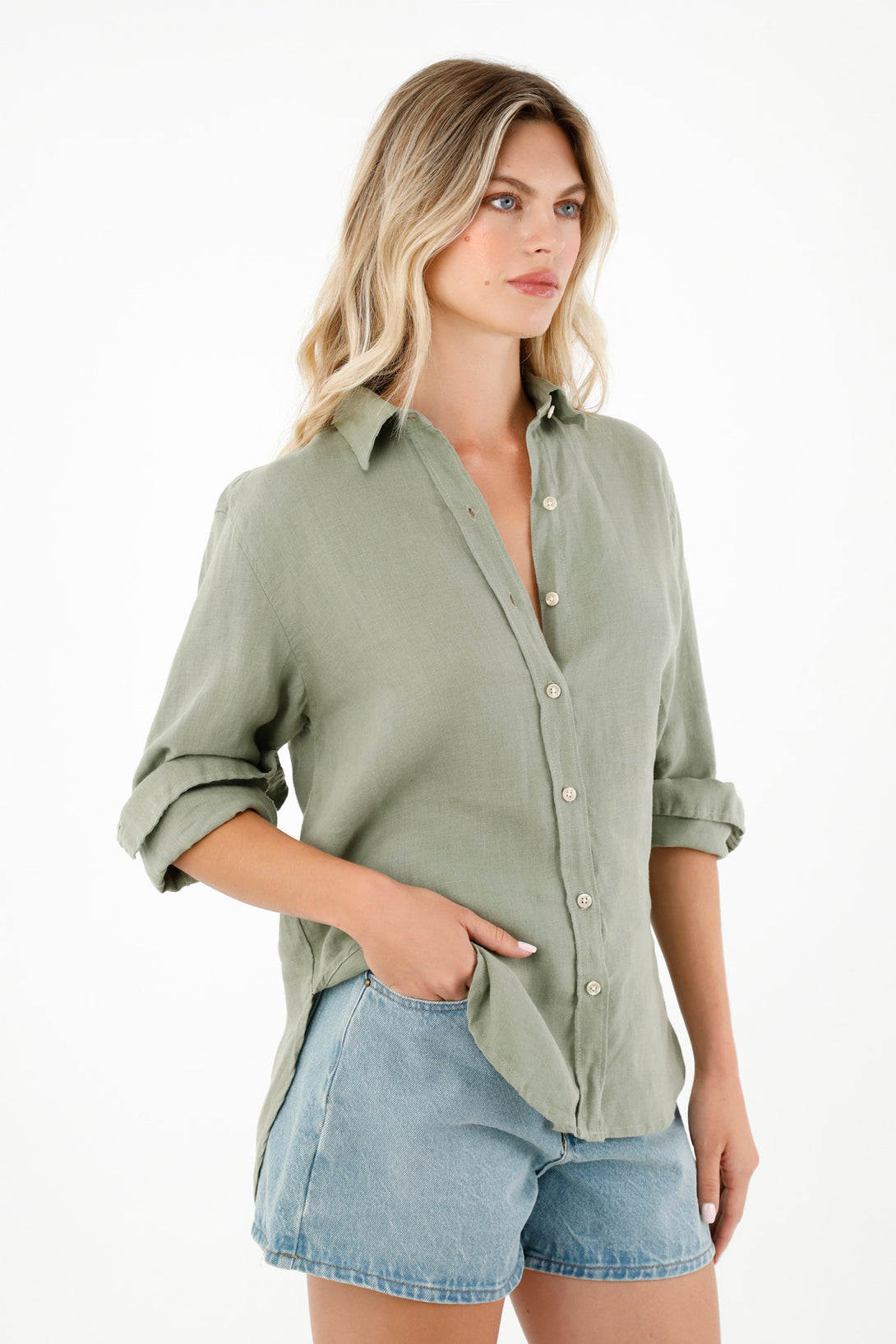 Camisa en lino verde para mujer