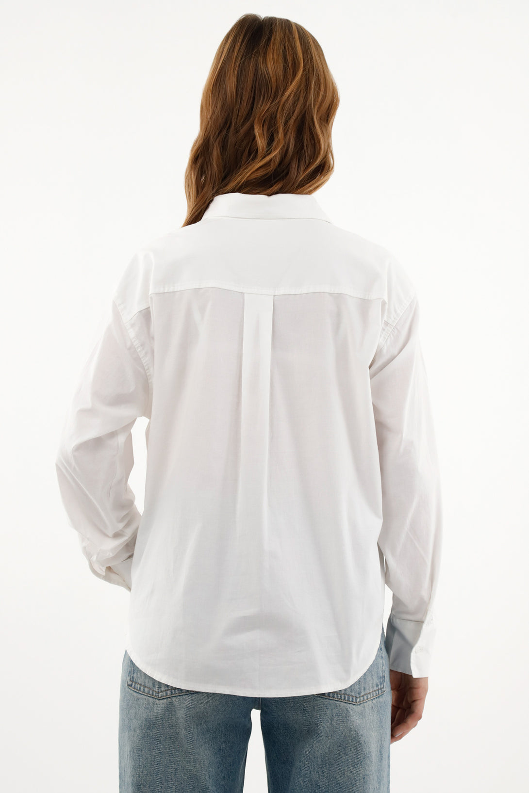 Camisa blanca en mix de telas para mujer