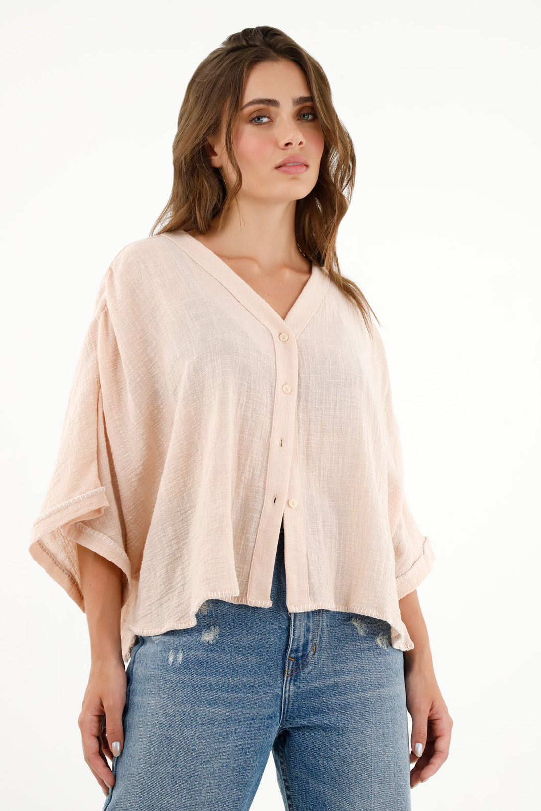 Camisa cuello en V rosada para mujer