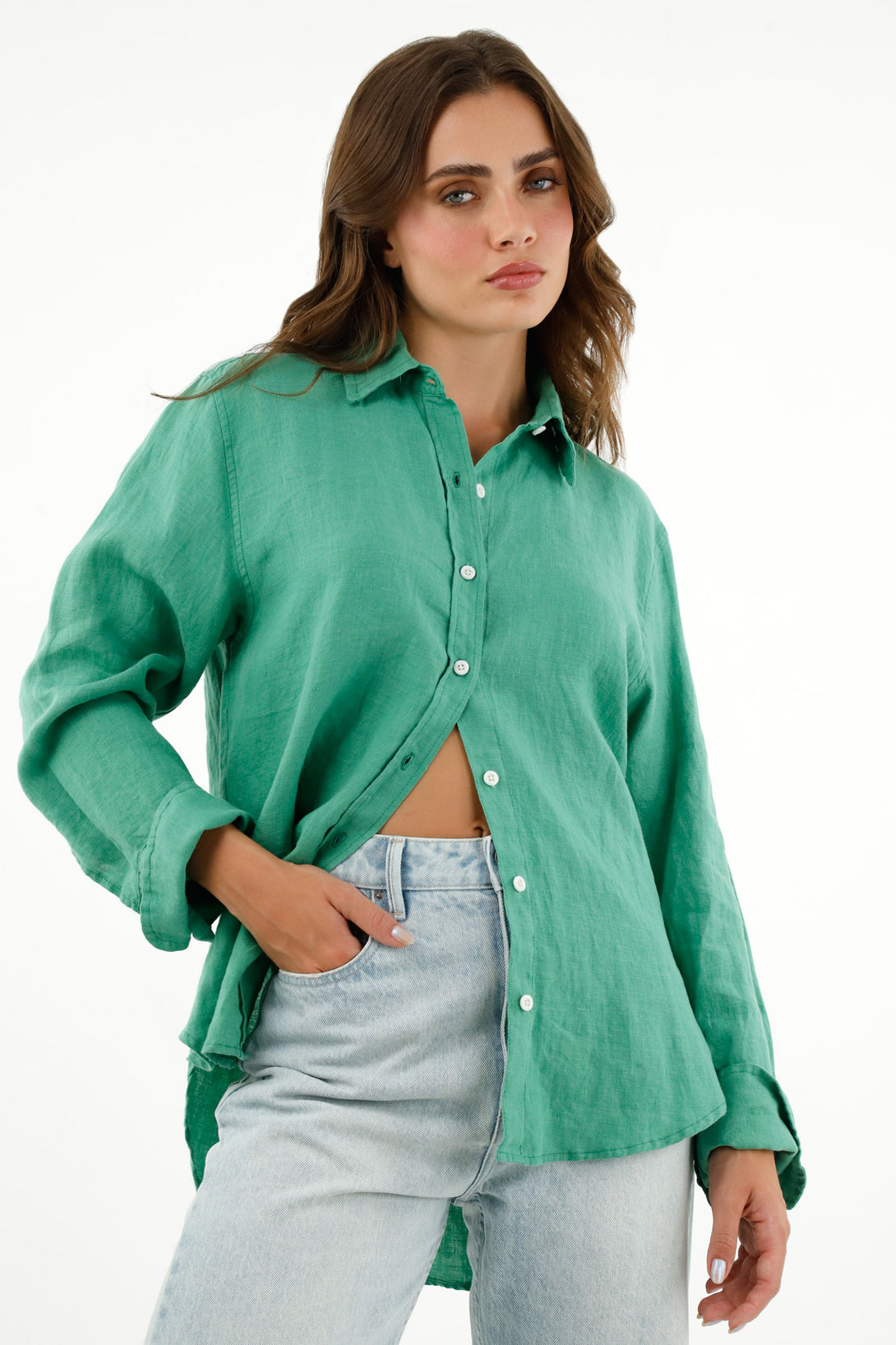 Camisa verde en lino para mujer