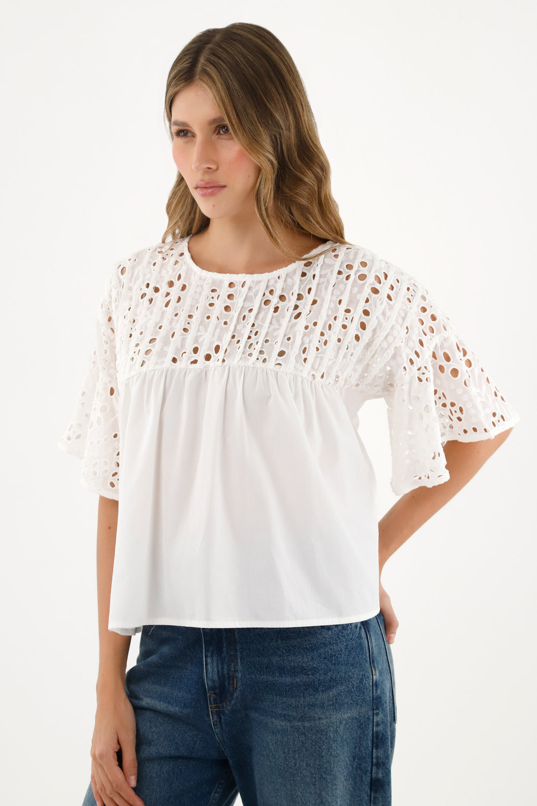 Camisa blanca manga corta para mujer