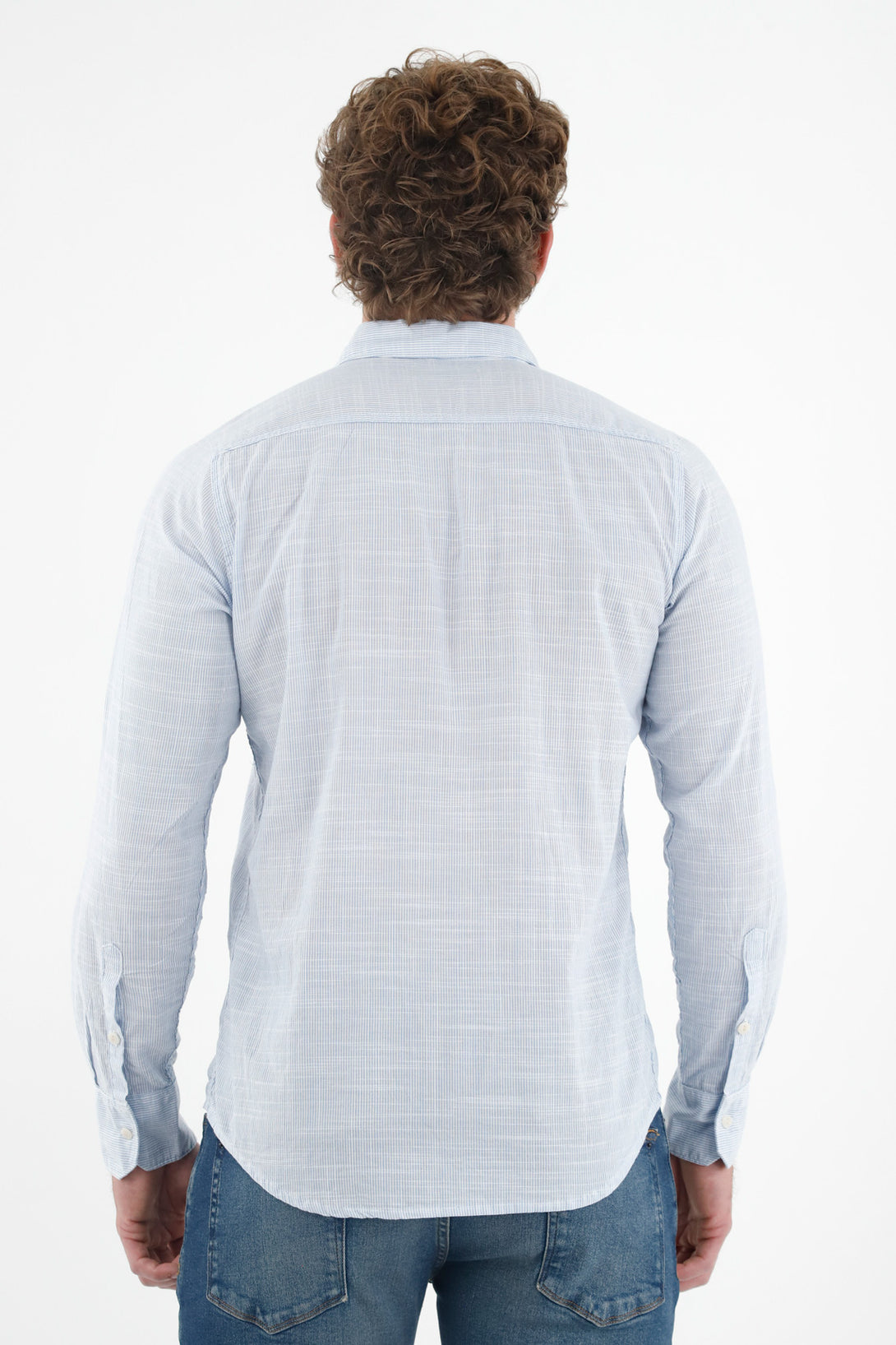 Camisa azul con mini raqueta bordada para hombre