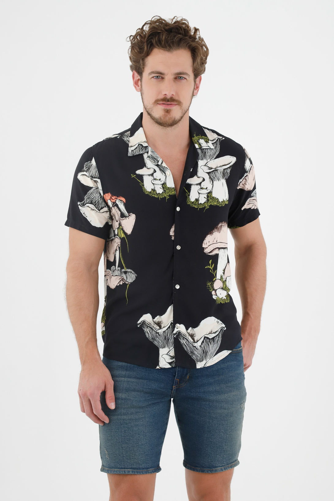 Camisa tipo bowling estampada para hombre