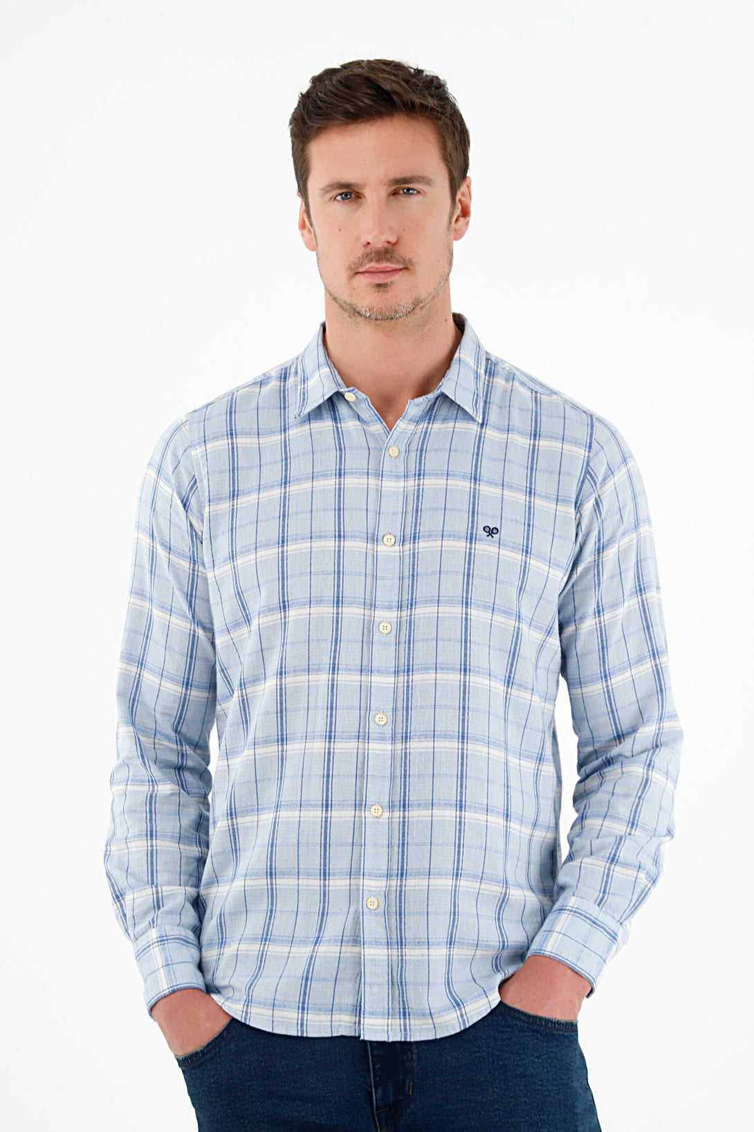 Camisa con diseño a cuadros azul para hombre