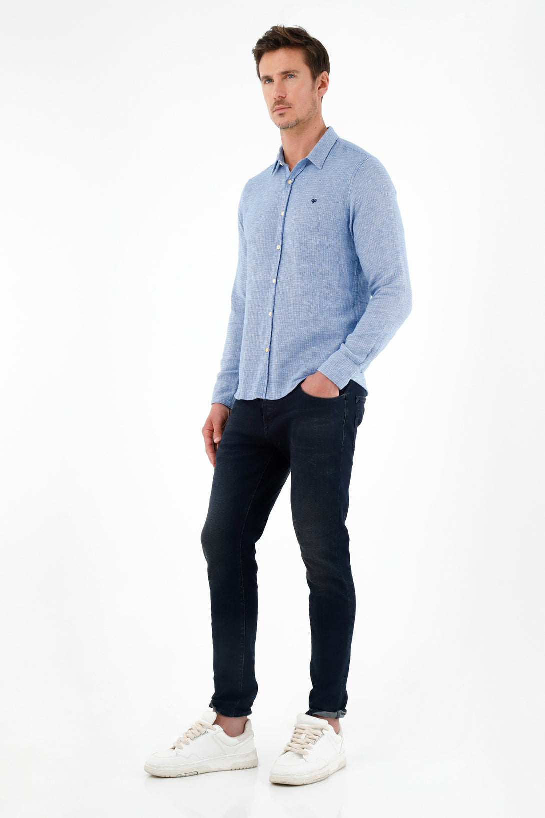 Men's blue woven fabric shirt