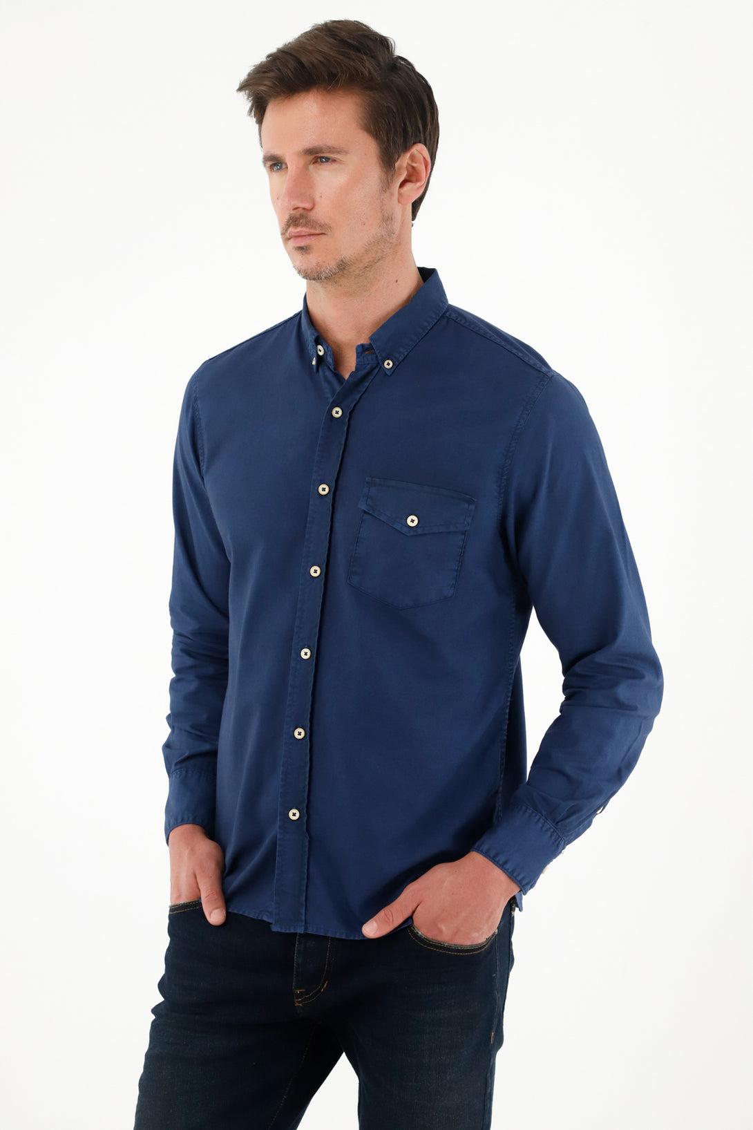 Men's Classic Fit Long-Sleeve Blue Shirt