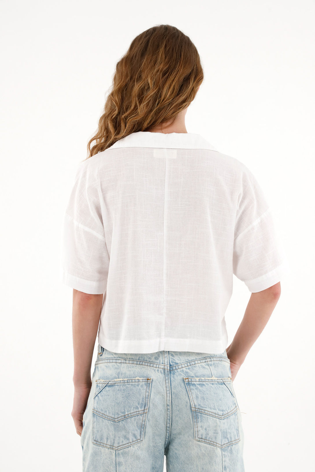 Camisa blanca manga corta para mujer