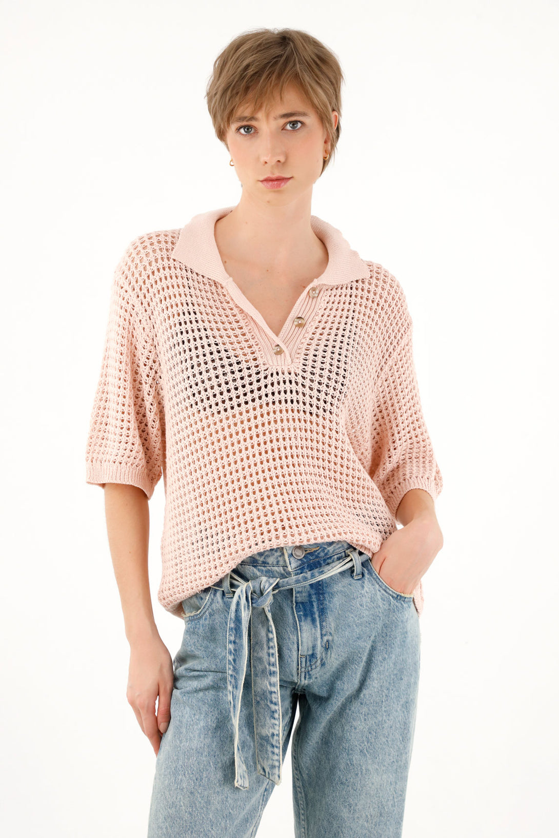 Women's knitted pink shirt