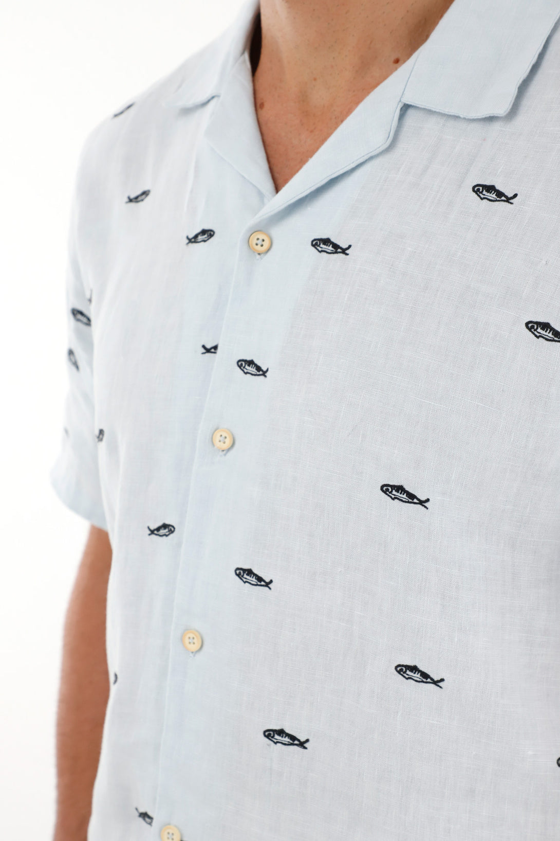 Men's blue fish embroidered shirt