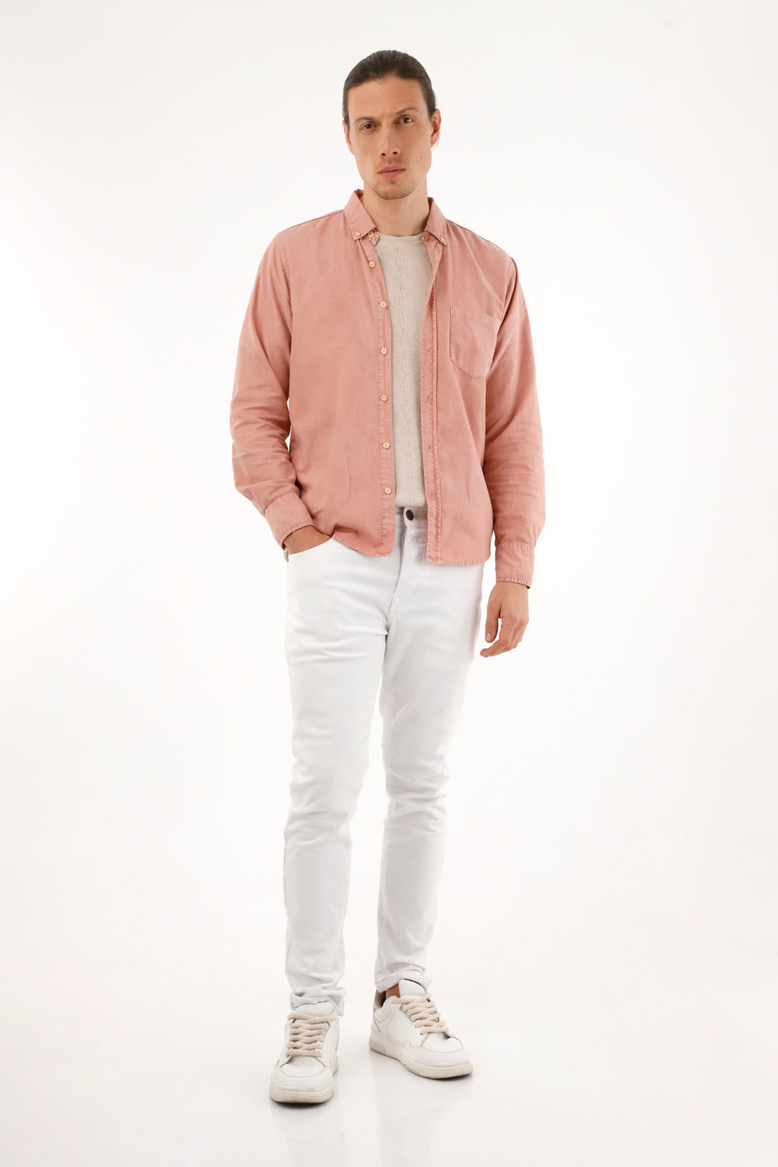 Men's pink shirt with front pockets