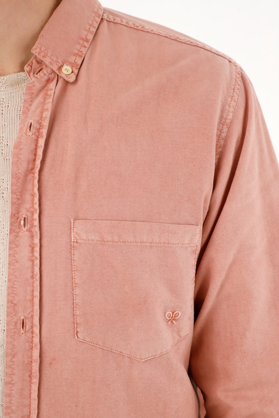 Men's pink shirt with front pockets