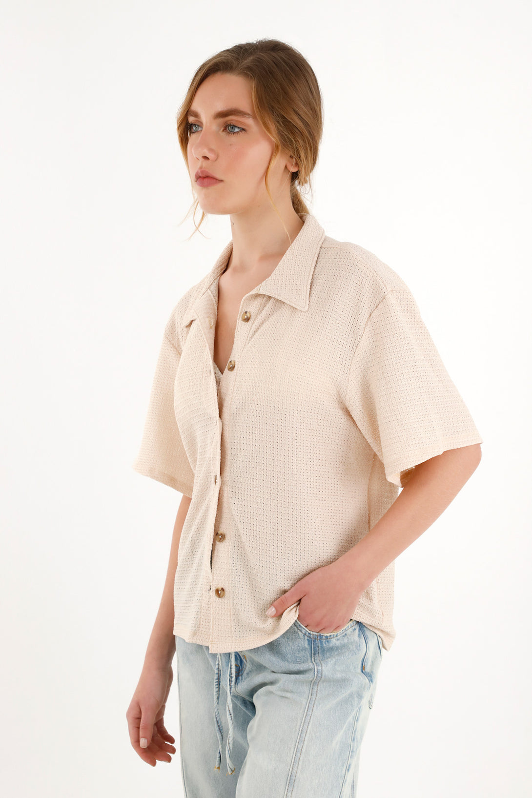 Women's Short Sleeve Textured Fabric Shirt in Off-White