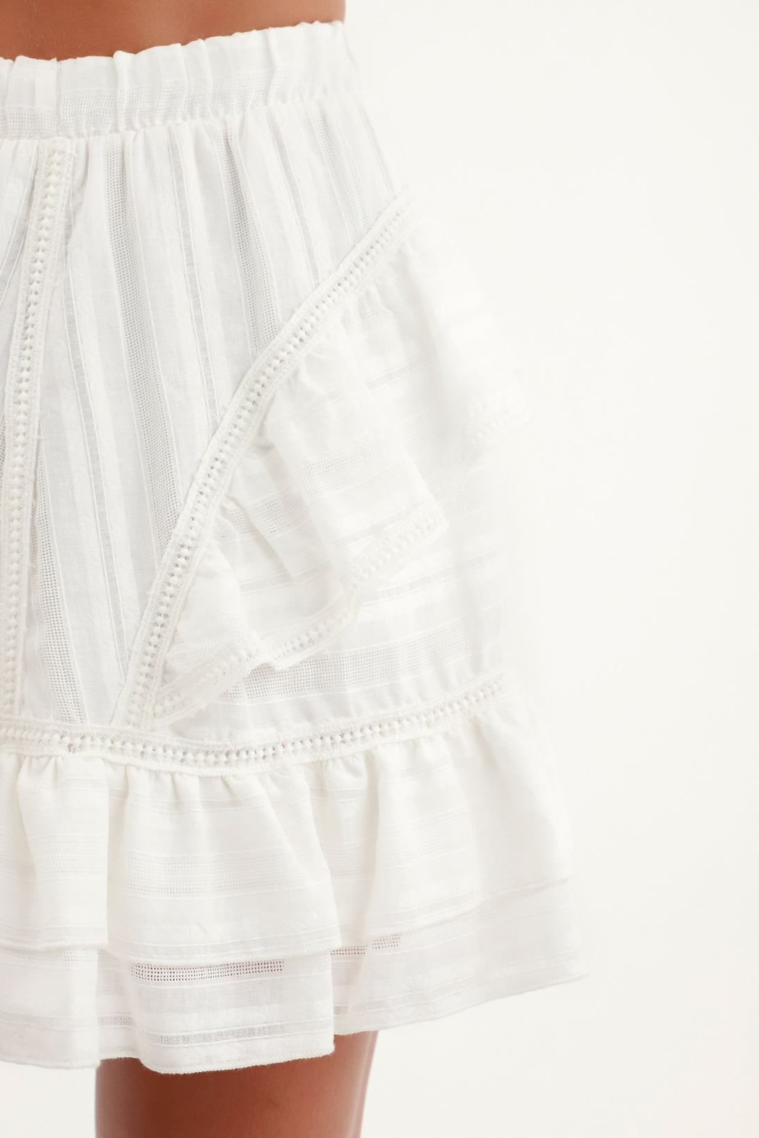 Women's White Ruffled Short Skirt