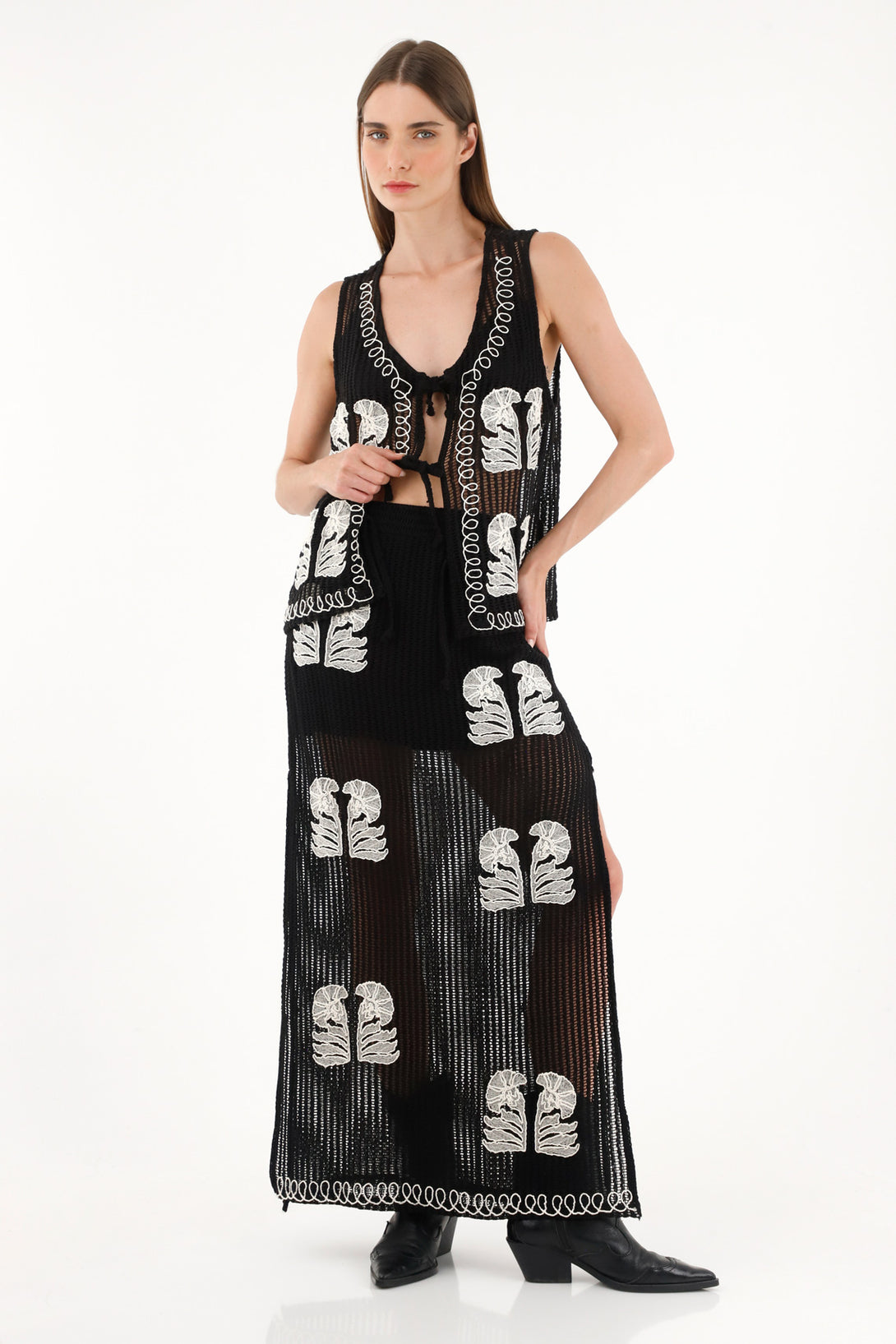 Women's black embroidered long skirt.