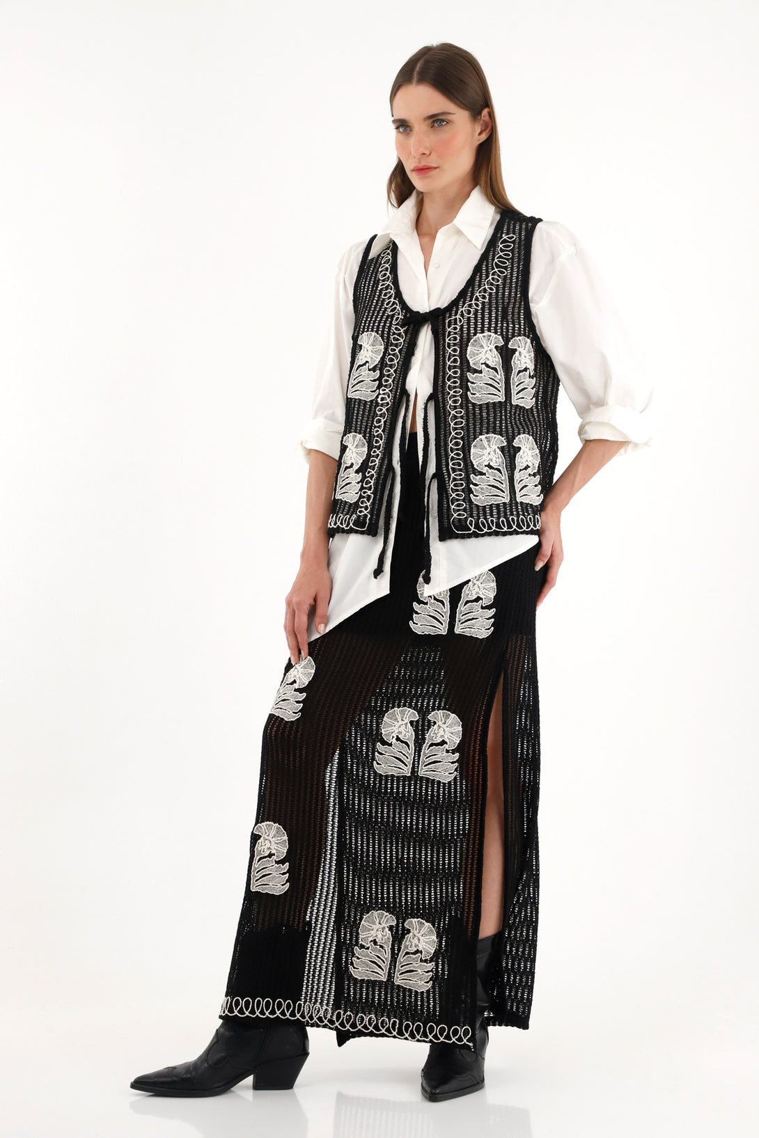 Women's black embroidered long skirt.