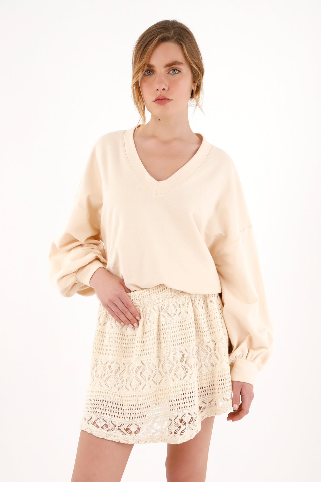 Women's beige knitted mini skirt