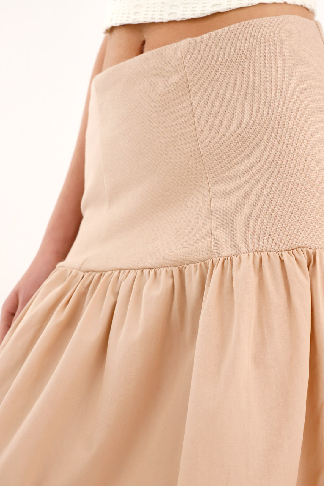 Women's long brown skirt with ribbed waistband