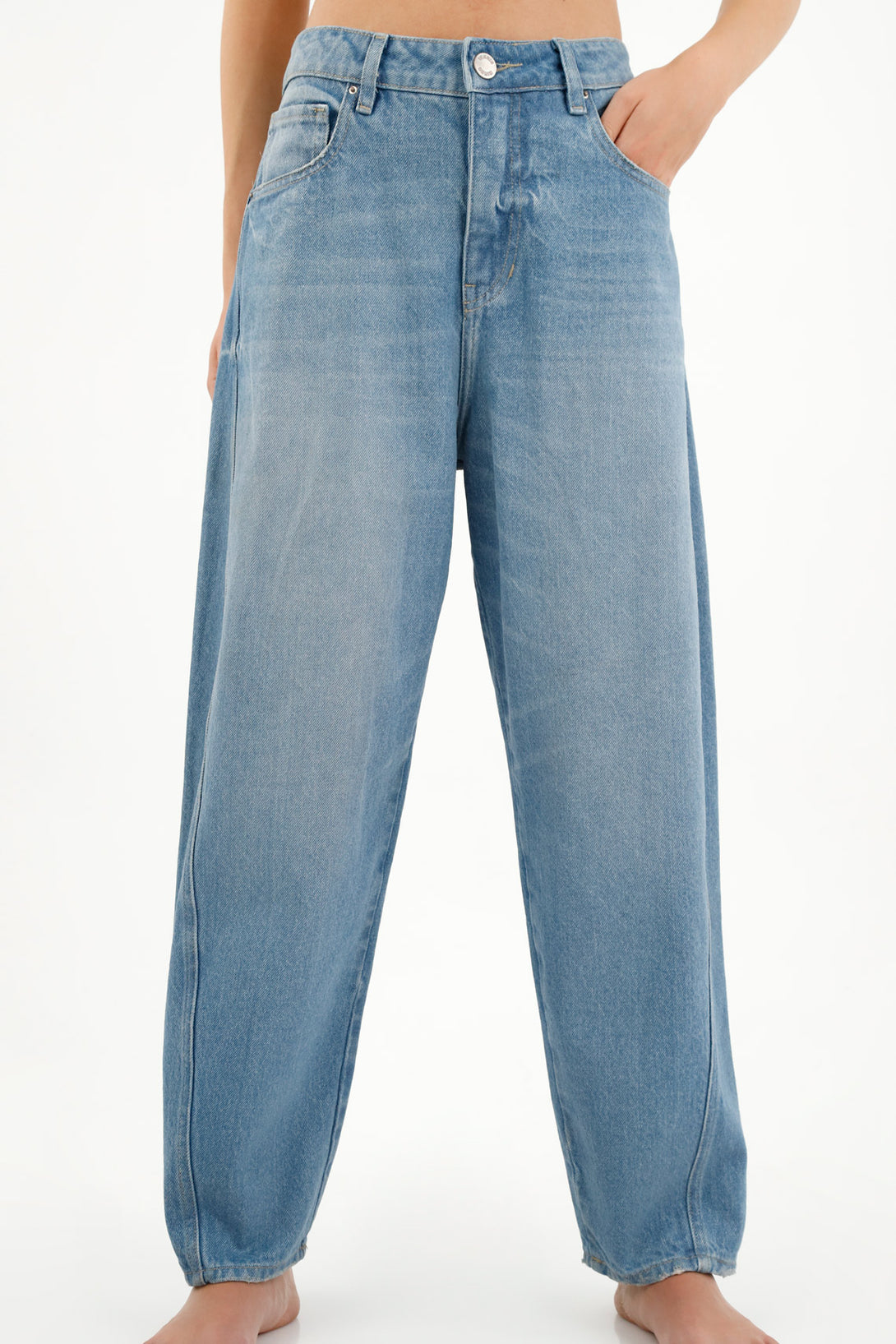 Women's Slouchy Blue Jeans