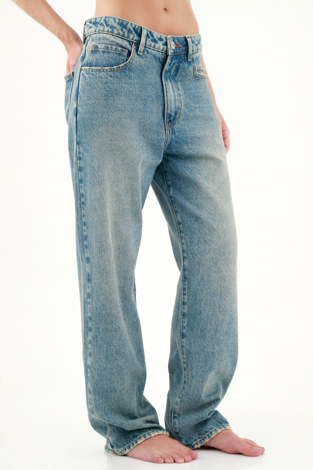 Women's Straight Leg Jeans