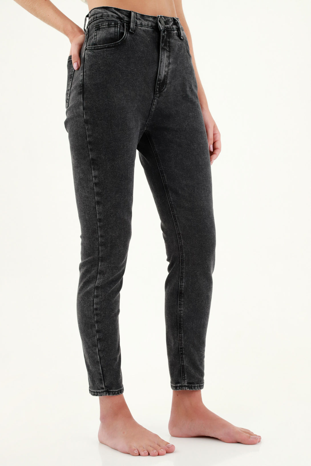 Jean Super Slim negro para mujer