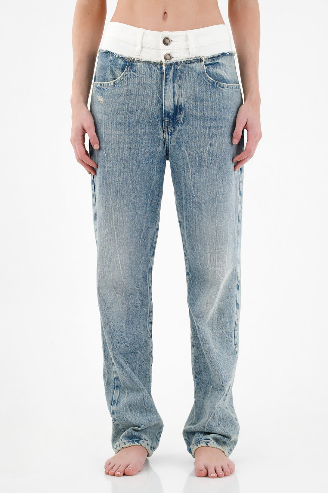 Women's Straight-Leg Jeans