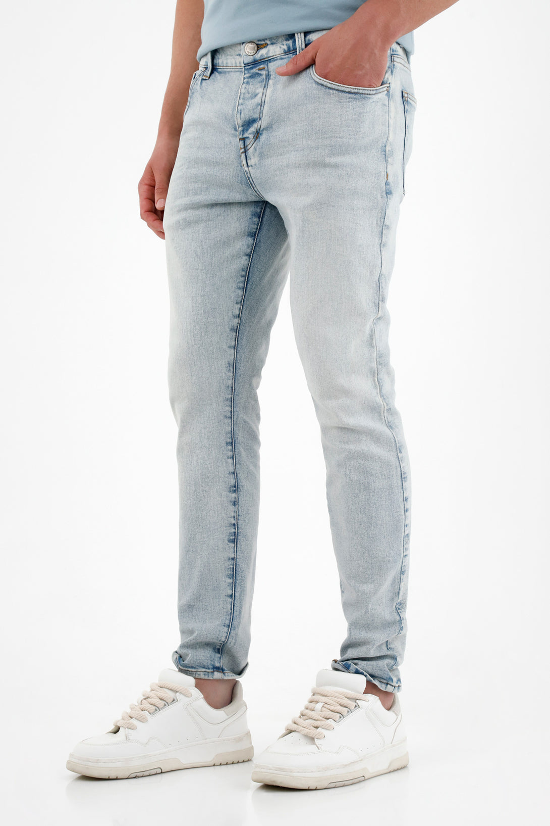 Jean azul Skinny tono claro para hombre